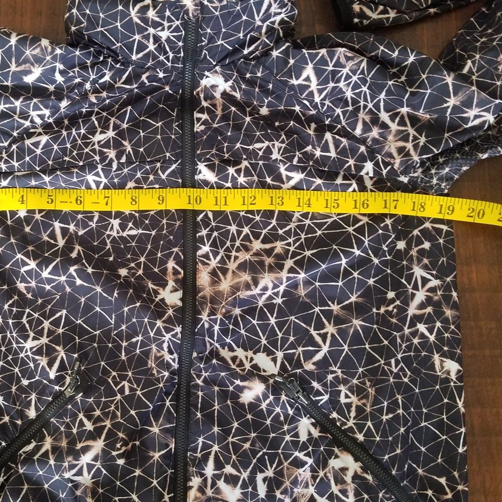 **HP 4/4/24 **Lululemon Miss Misty Jacket - Pack It Windbreaker Star Crushed - 6 - Picture 9 of 12